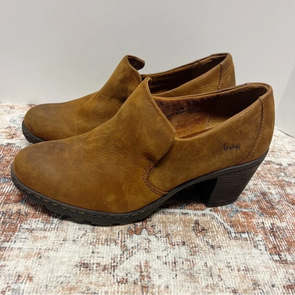 BOC Born Womens Carla Brown Booties Distressed Leather Slip On Heeled Boots 8.5M